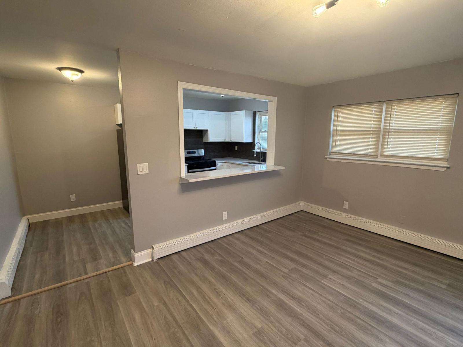 Rockwell Apartments dining area